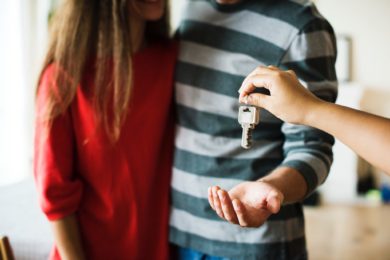 couple renting an apartment